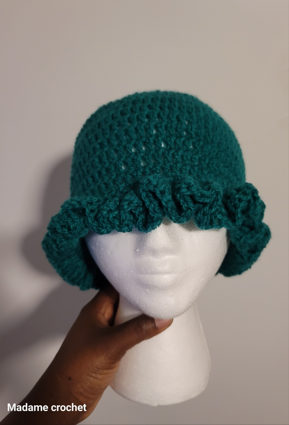 Short Ruffle bucket Hats